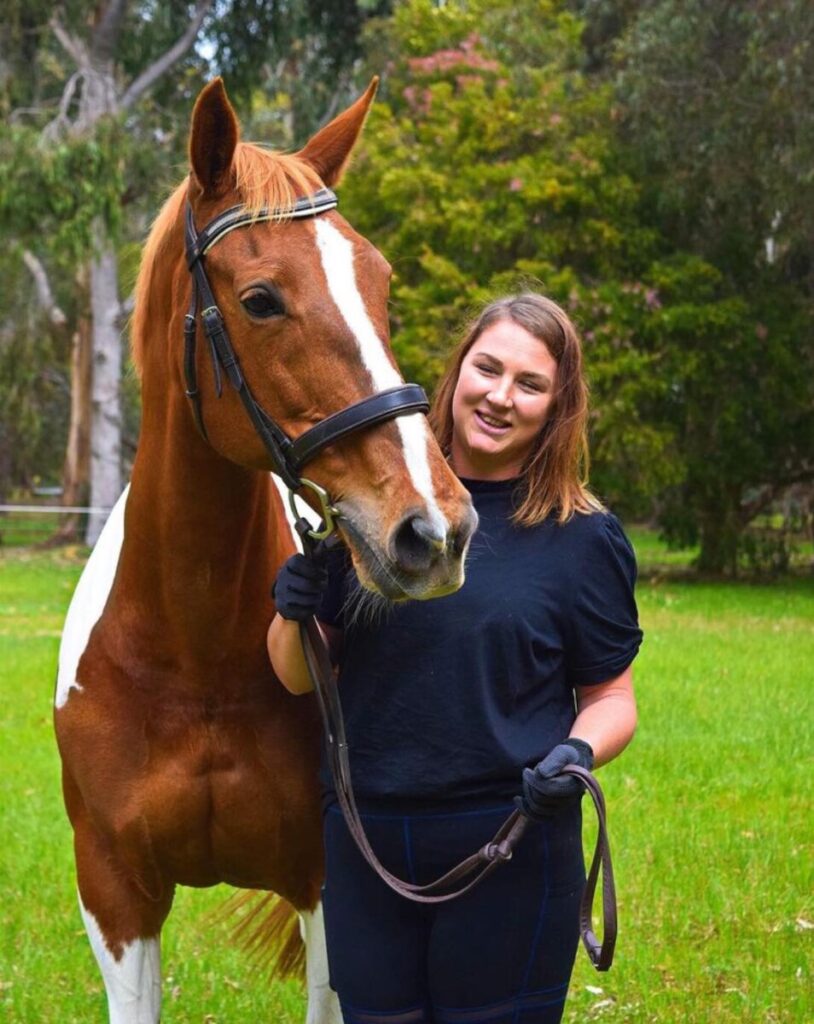 Welcome to our newest Duncan Equine Group Team member Ashleigh Harris