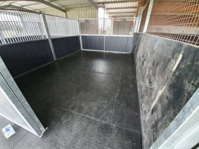 Stable mats Stable mats in equine property