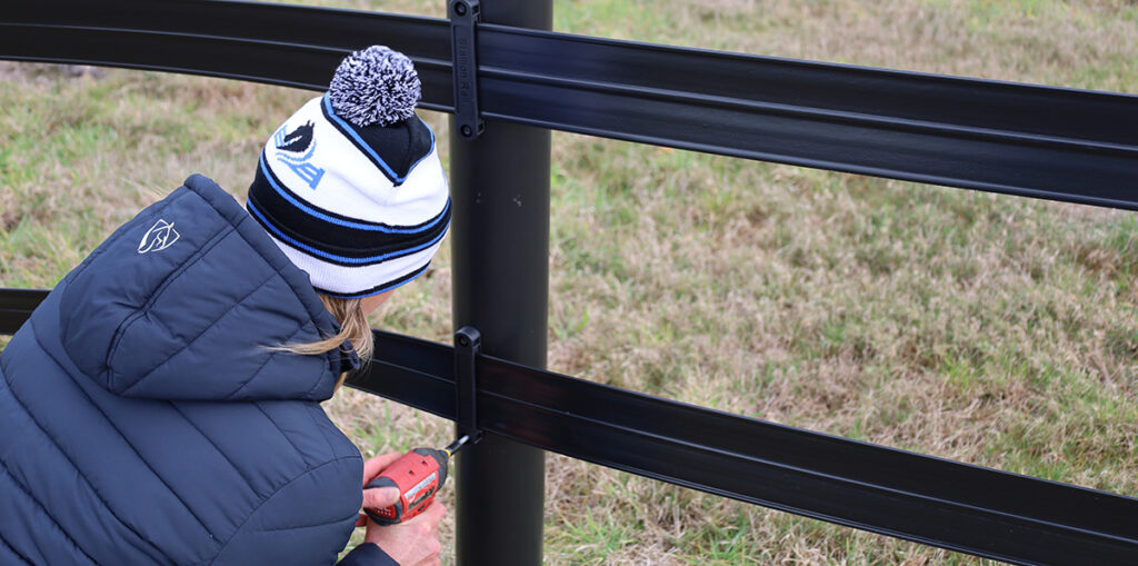 How to build a horse fence